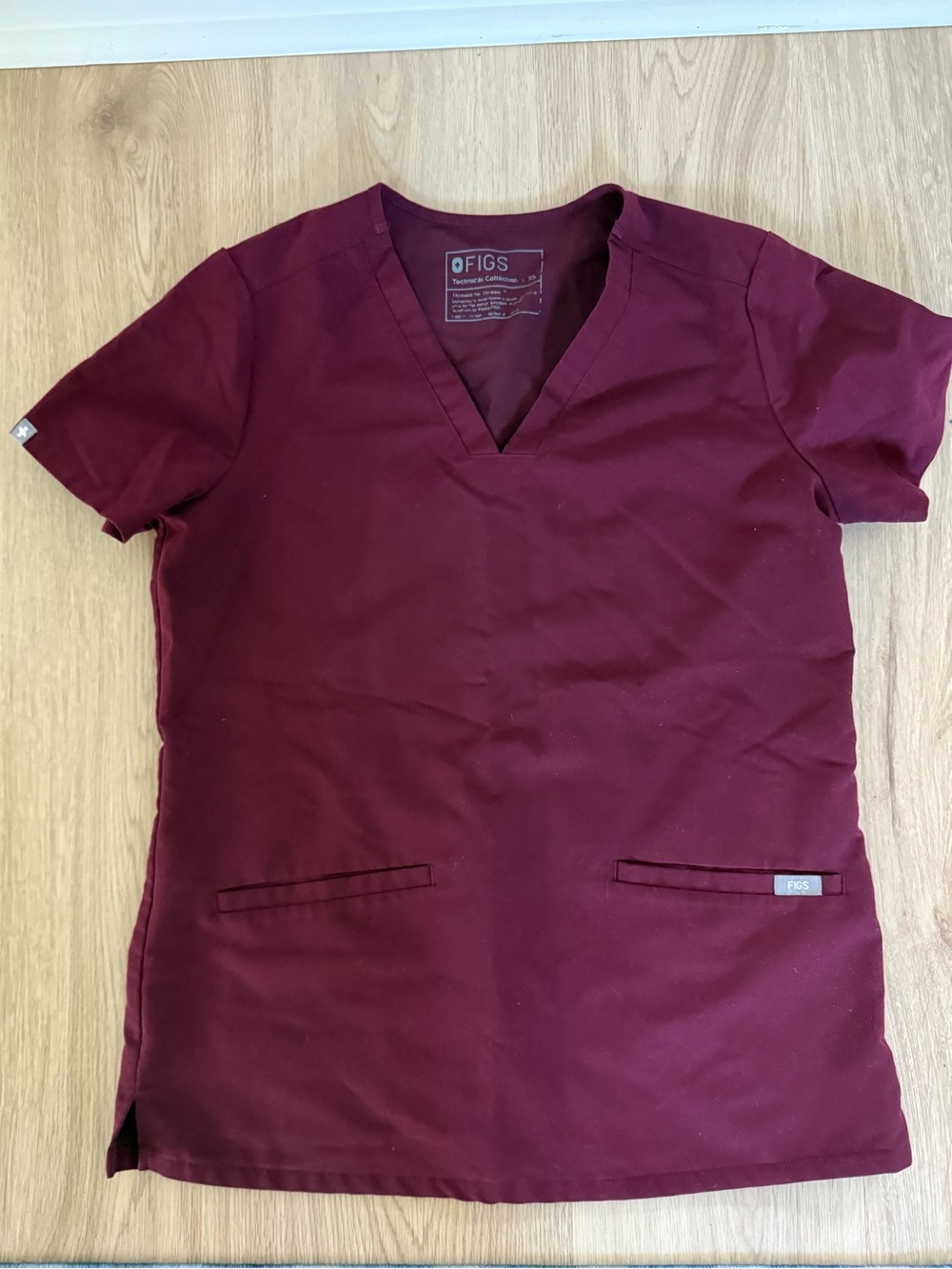 FIGS Women's Short-Sleeve V-Neck Scrub Top in Burgundy